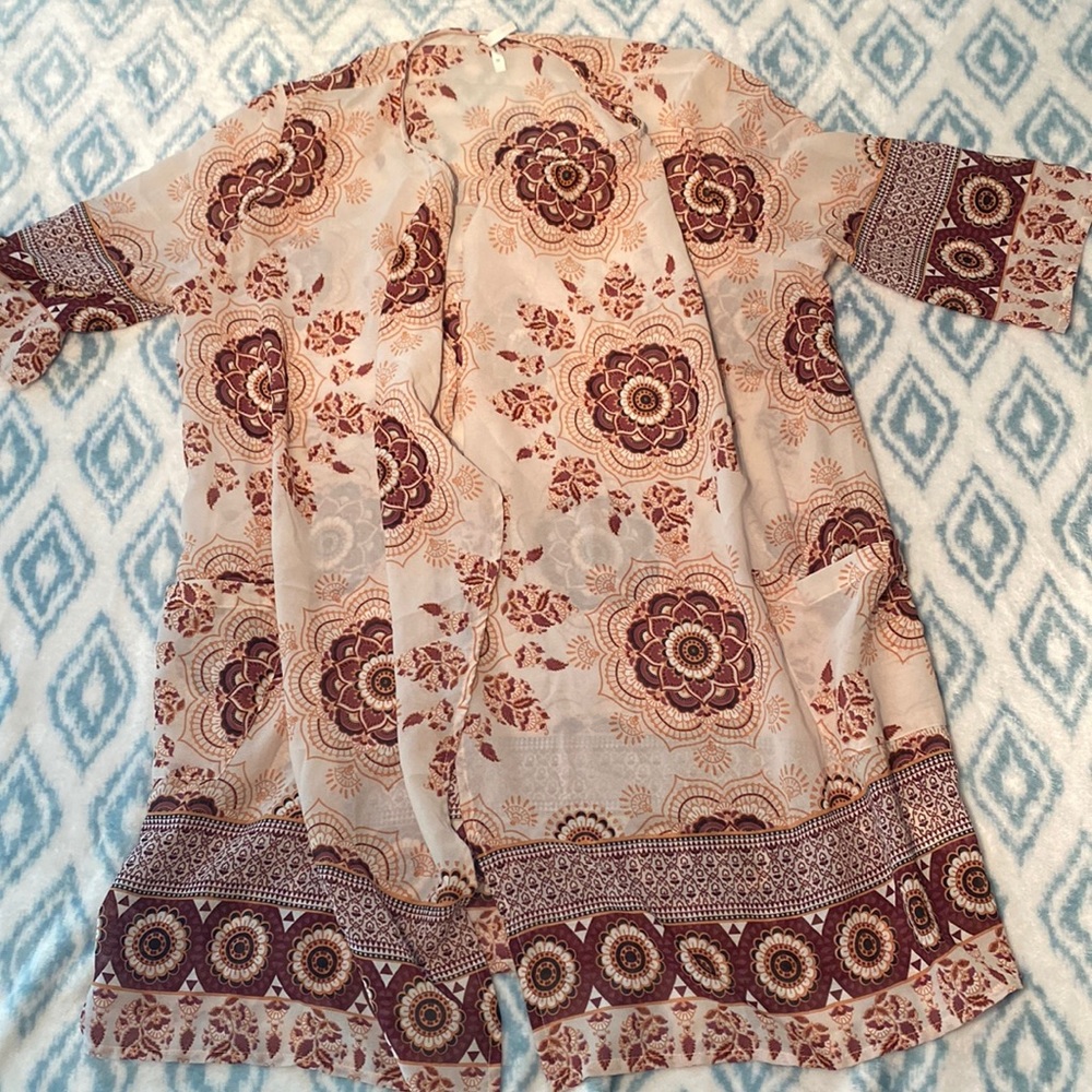Live 4 Truth cardigan size medium